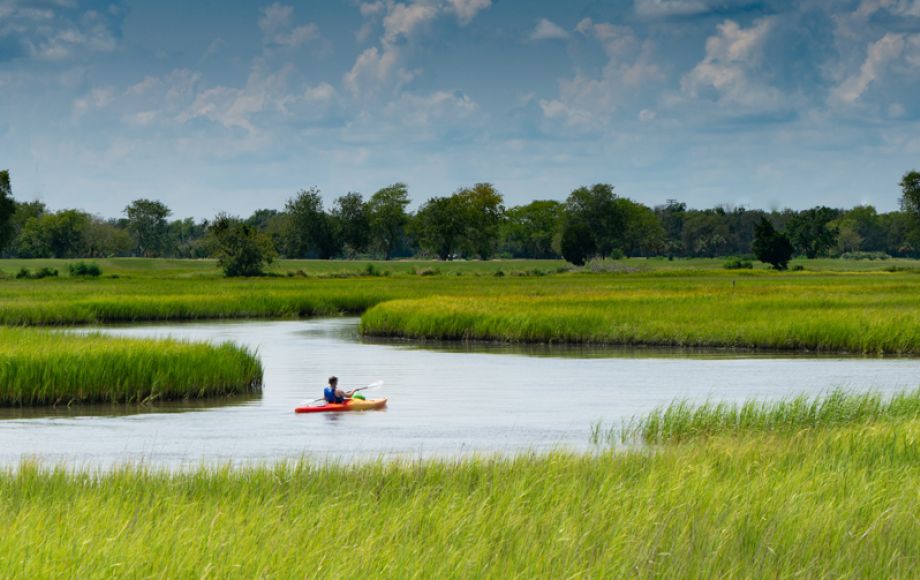 nature-adventures-hidden-kayaking-02-b534d560
